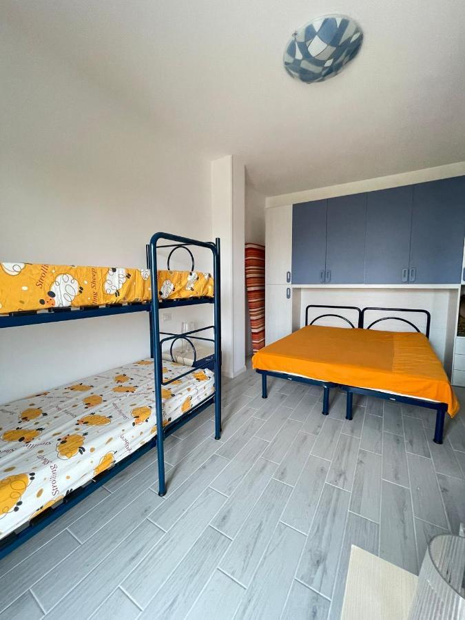 Residence Zeta - Walterigato Apartments Solo Per Famiglie Lido di Jesolo Bagian luar foto