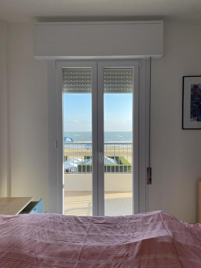 Residence Zeta - Walterigato Apartments Solo Per Famiglie Lido di Jesolo Bagian luar foto