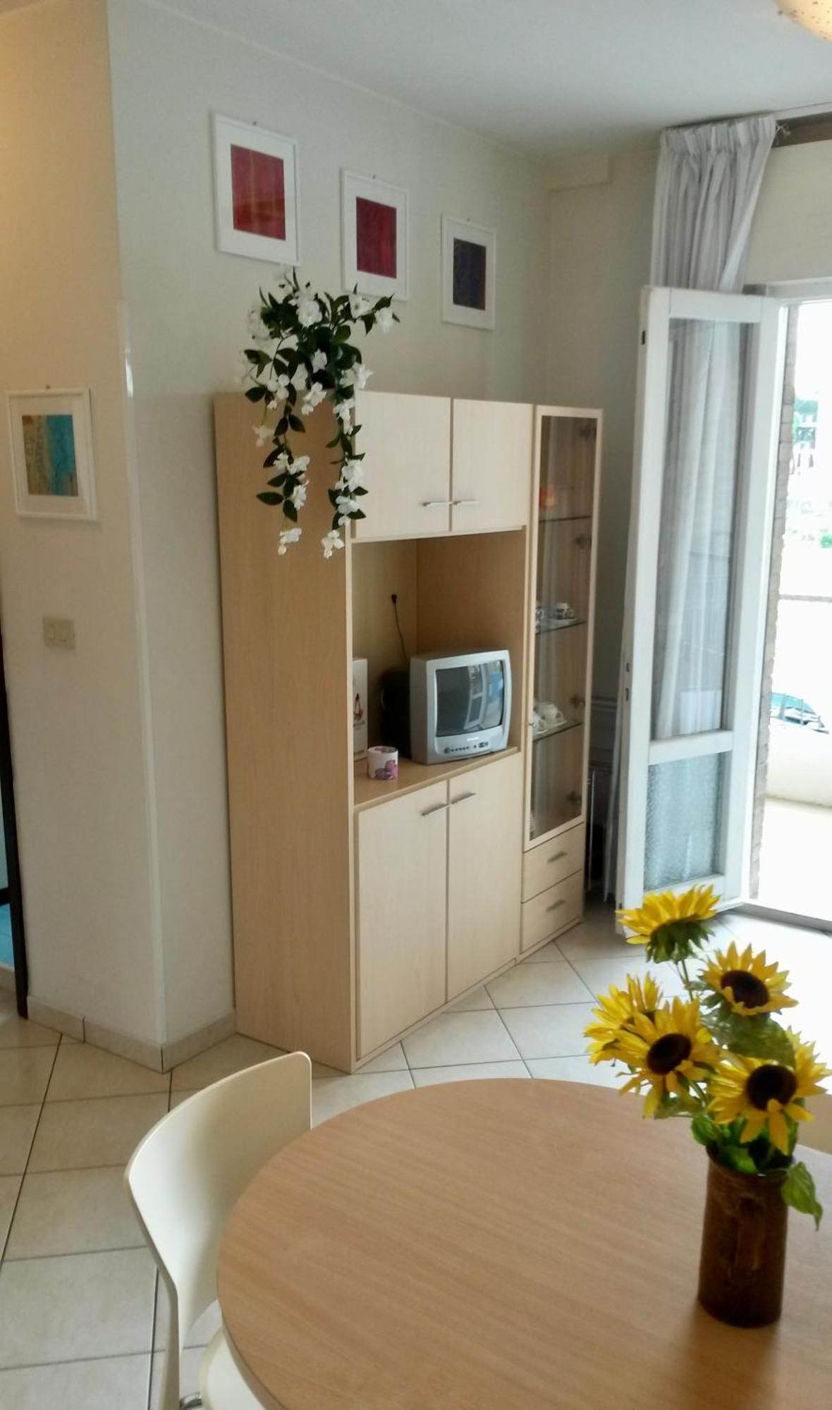Residence Zeta - Walterigato Apartments Solo Per Famiglie Lido di Jesolo Bagian luar foto
