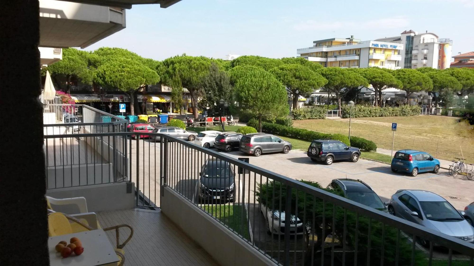Residence Zeta - Walterigato Apartments Solo Per Famiglie Lido di Jesolo Bagian luar foto