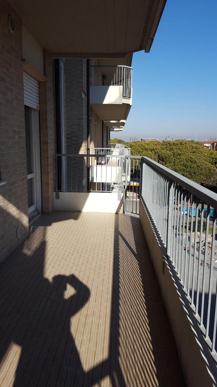 Residence Zeta - Walterigato Apartments Solo Per Famiglie Lido di Jesolo Bagian luar foto